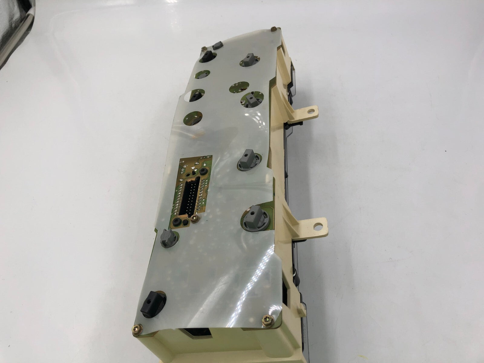 2000-2002 Saturn L Series Speedometer Instrument Cluster 102,473 Miles A02B10022