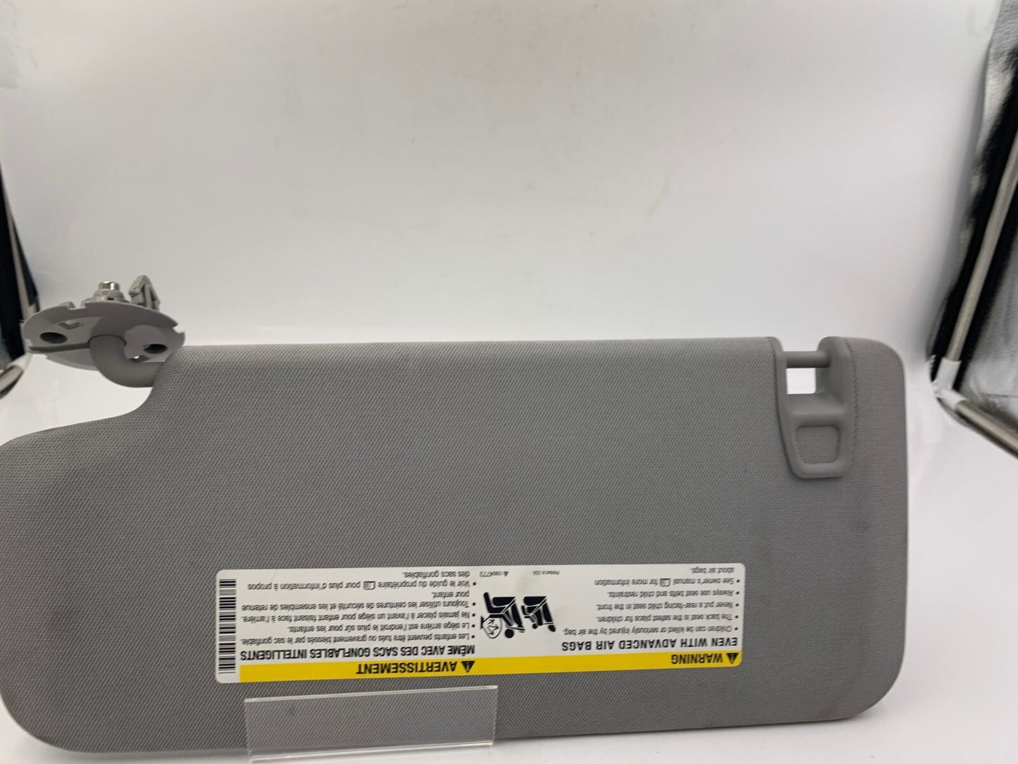 2017-2021 Chevrolet Trax Passenger Sun Visor Gray OEM C01B06030