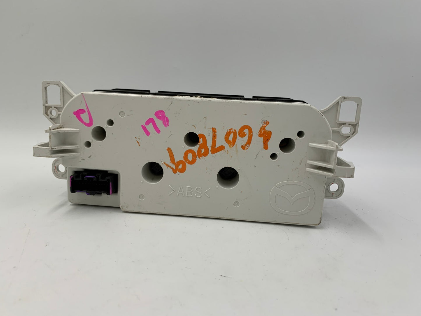 2007-2009 Mazda CX-7 AC Heater Climate Control Unit OEM E01B25059