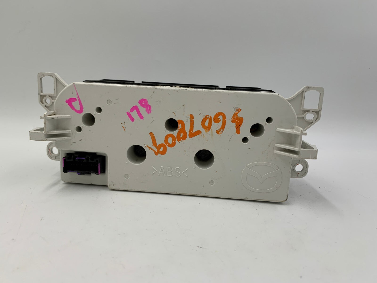 2007-2009 Mazda CX-7 AC Heater Climate Control Unit OEM E01B25059