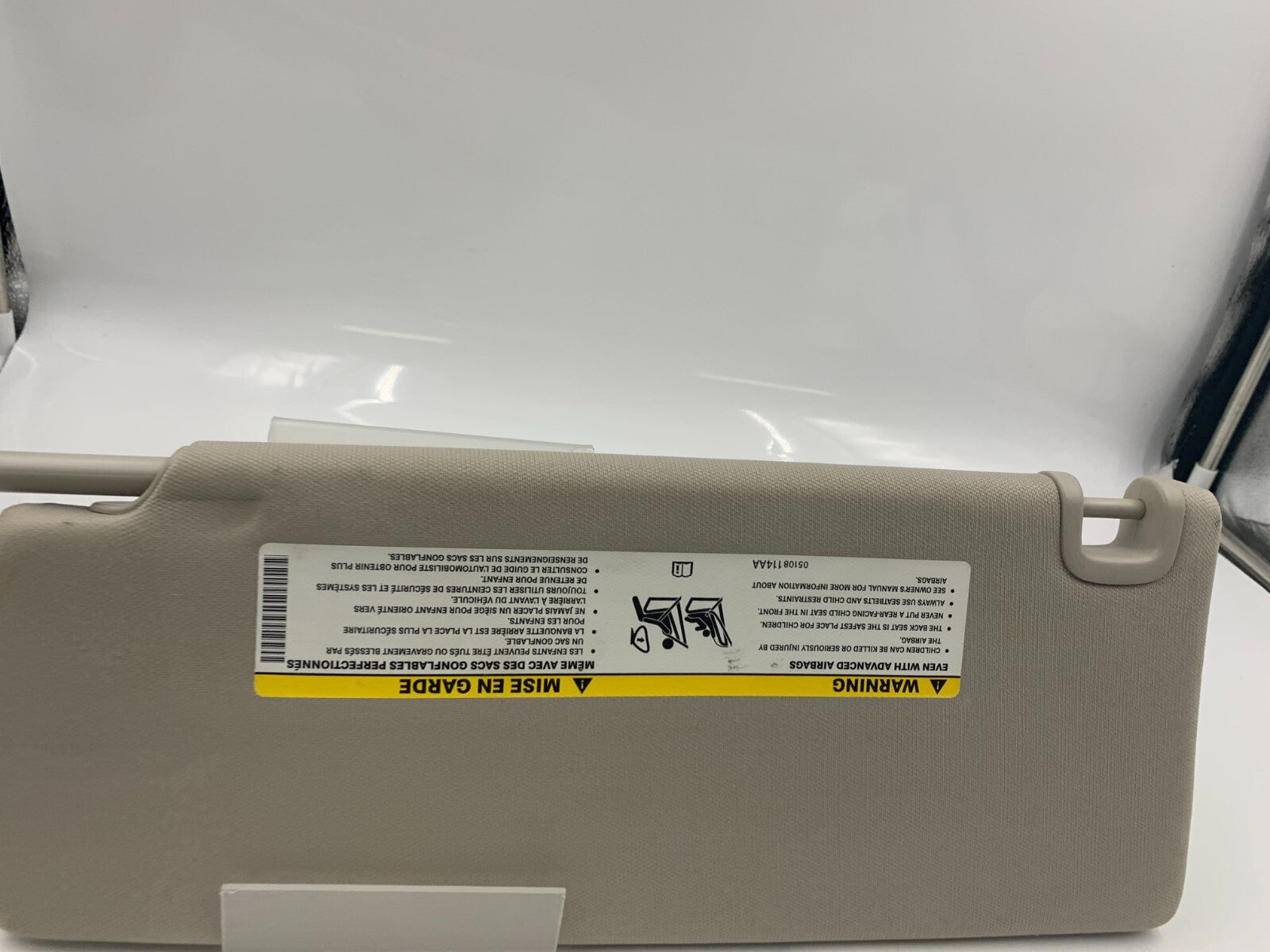 2017-2021 Jeep Compass Passenger Sun Visor Illuminated OEM D03B19009