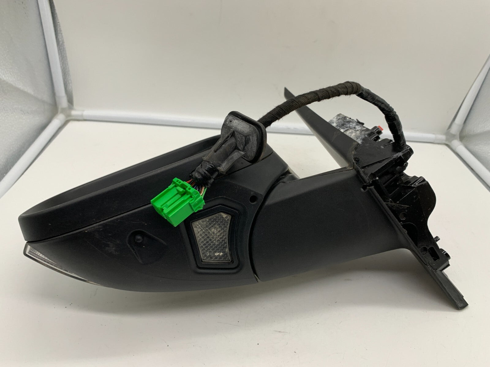 2011-2018 Volvo S60 Driver Side View Power Door Mirror White OEM E03B19002