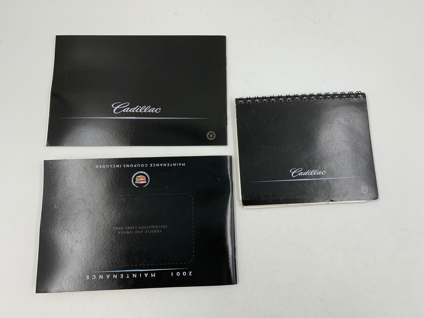 2001 Cadillac Deville Owners Manual Set with Case OEM A04B01041