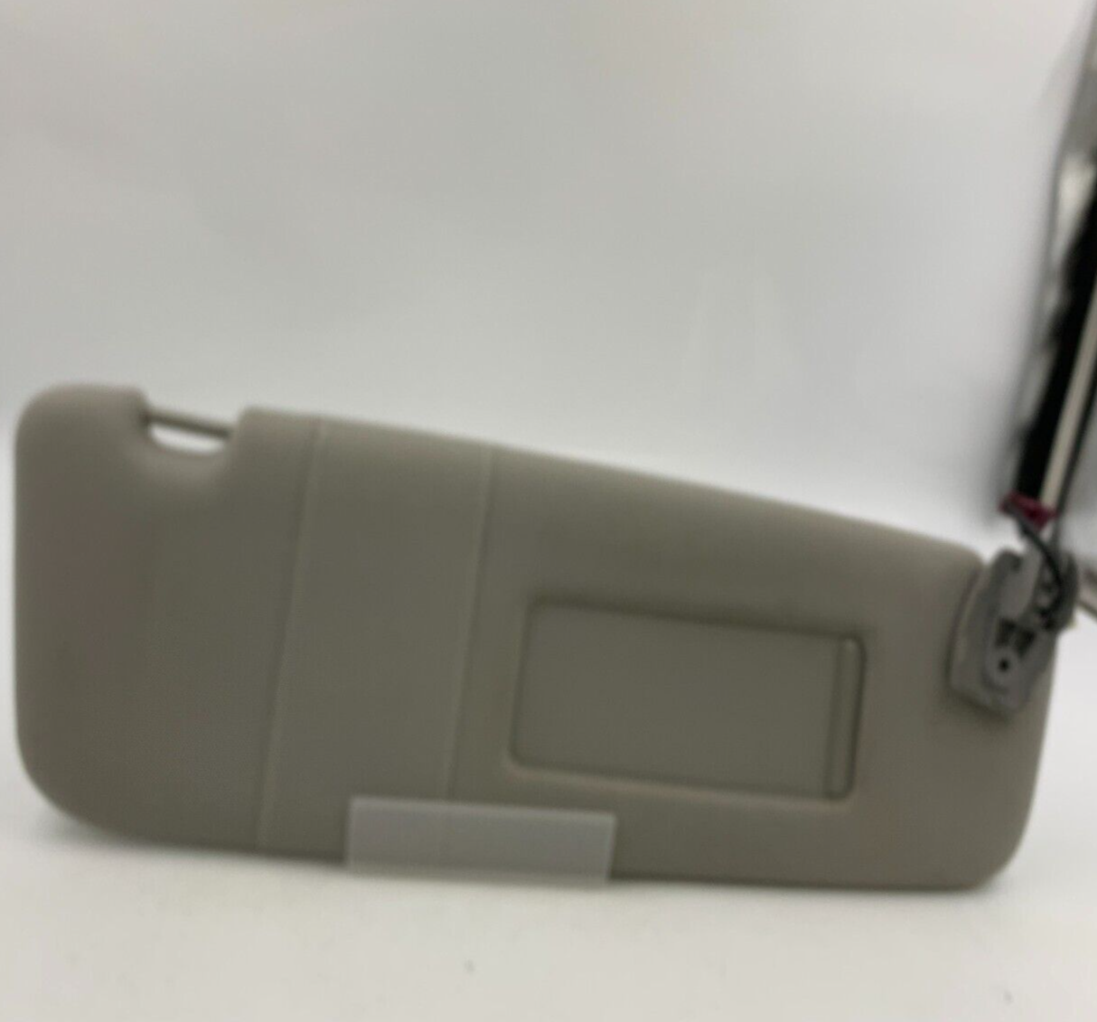 2006-2009 BMW 550i Passenger Sun Visor Gray Illuminated OEM C04B64008