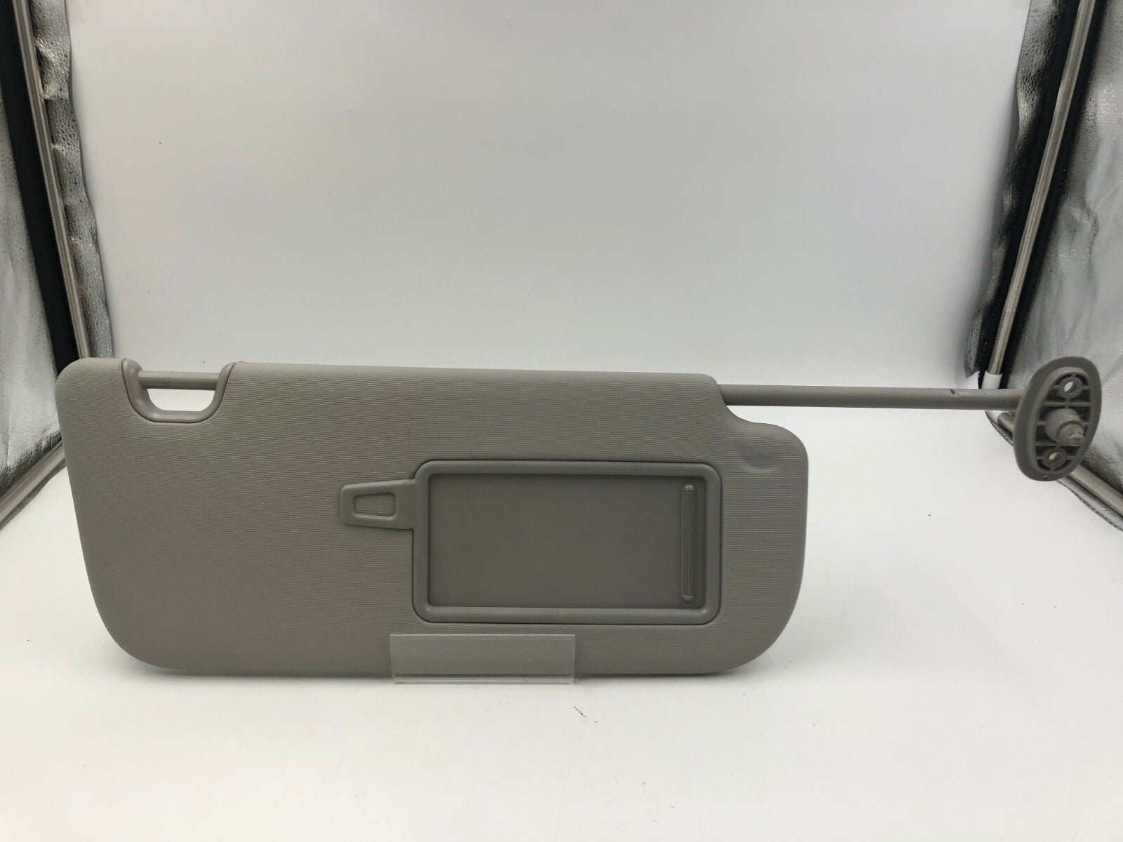 2014-2019 Kia Soul Passenger Sun Visor Illuminated Gray OEM C01B11051