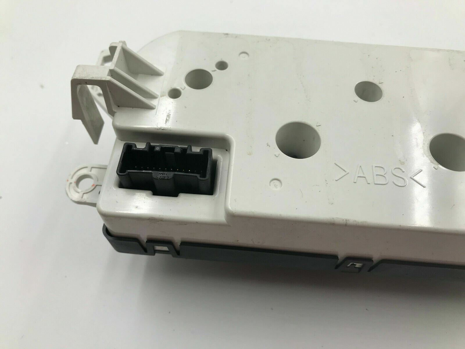 2007-2009 Mazda CX-7 CX7 AC Heater Climate Control Unit OEM C04B03006