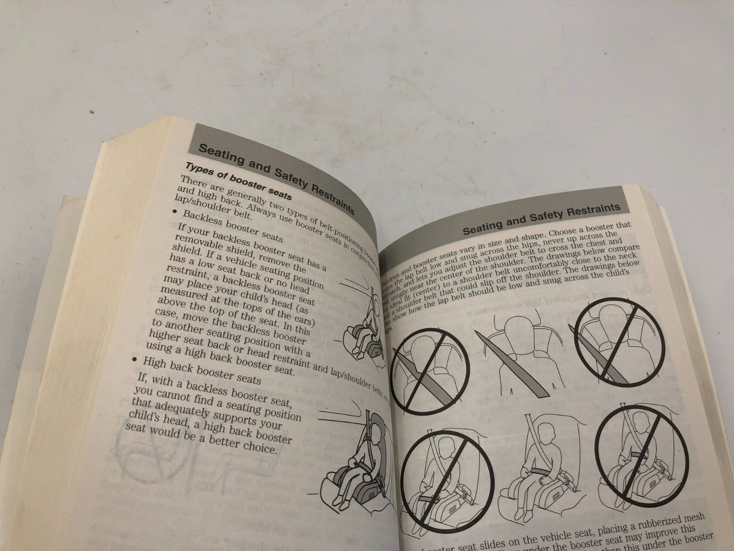 2012 Lincoln MKT Owners Manual OEM D04B15035