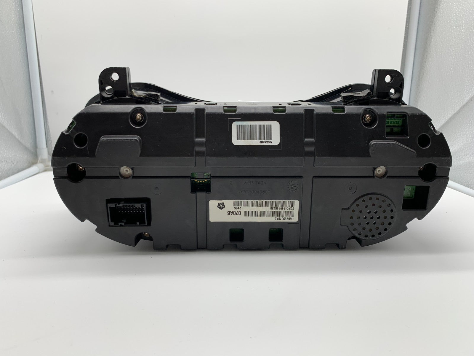 2016 Chrysler 200 Speedometer Instrument Cluster 60,000 Miles OEM A02B31003