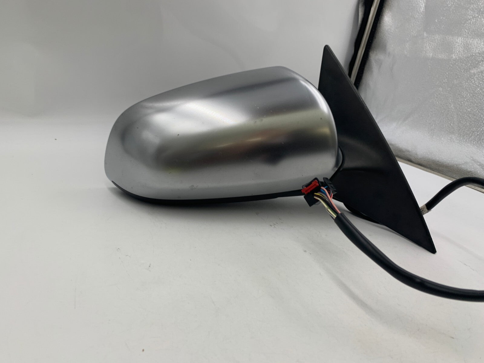 2007-2008 Audi S6 Passenger Side Power Door Mirror Silver No Mirror E04B12015