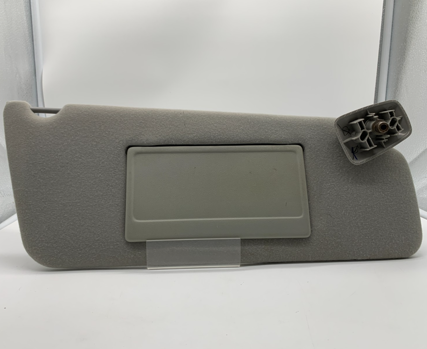 2004-2008 Ford F-150 Passenger Sun Visor Gray OEM C01B47002