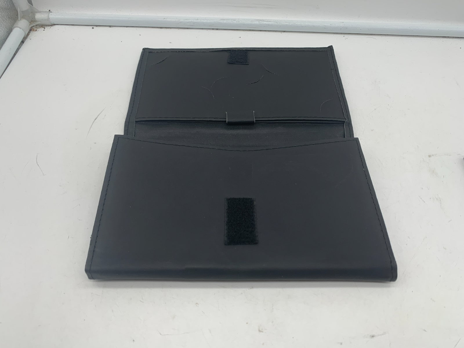 2015 Chrysler 200 Owners Manual Set with Case OEM A01B52094
