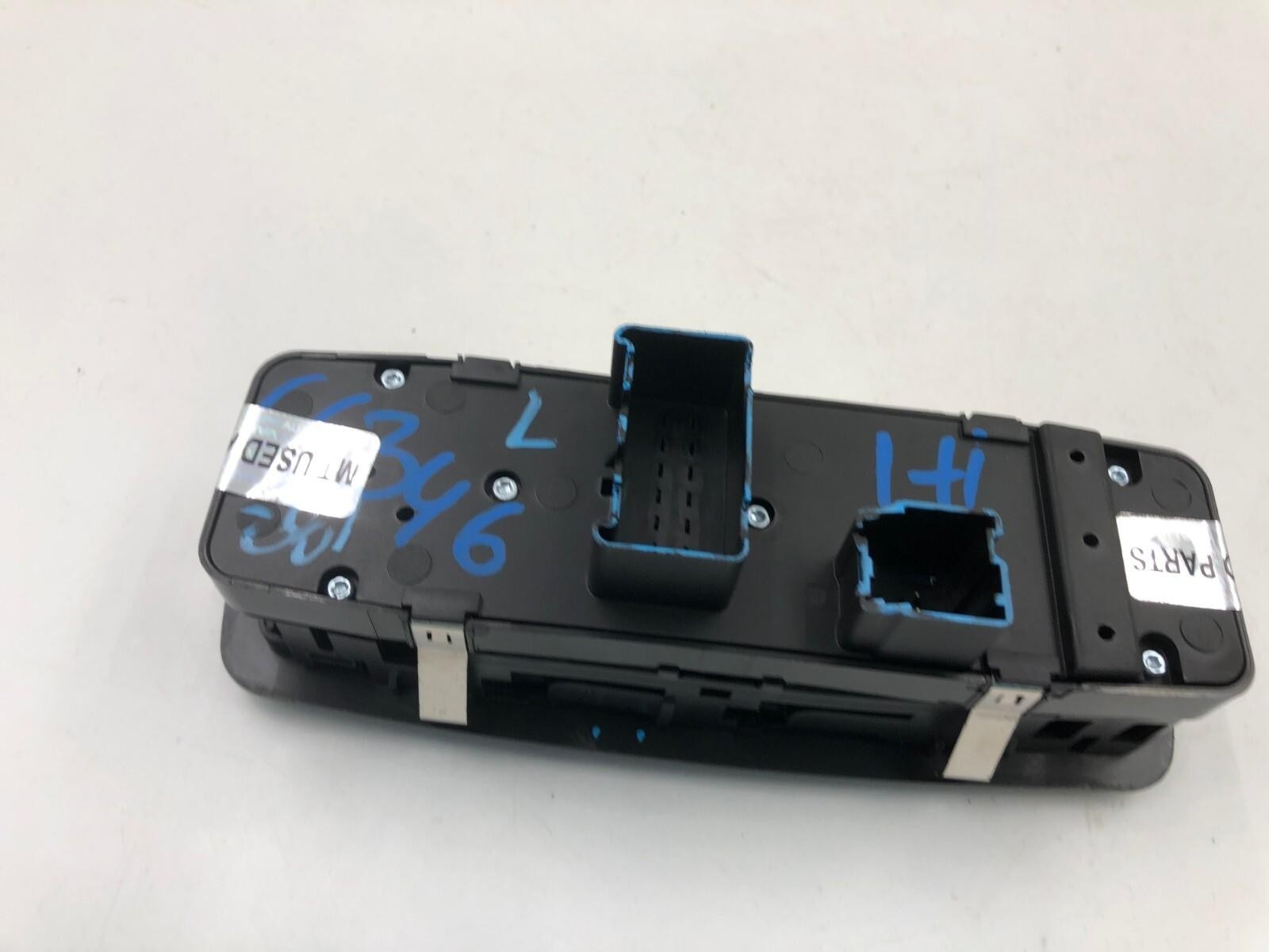 2008-2011 Chrysler Town & Country Master Power Window Switch OEM D01B58006