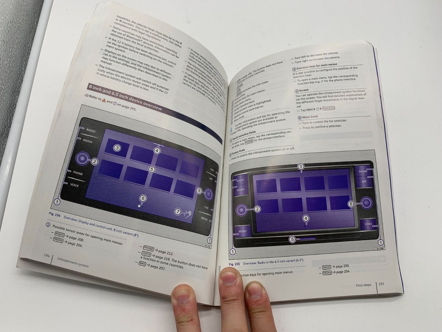 2021 Volkswagen Atlas Owners Manual Set with Case OEM B03B24020