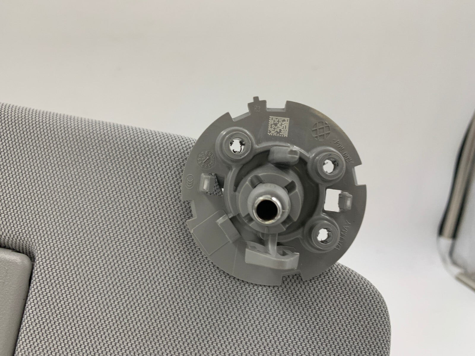 2017-2021 Chevrolet Trax Passenger Sun Visor Gray OEM A04B54037