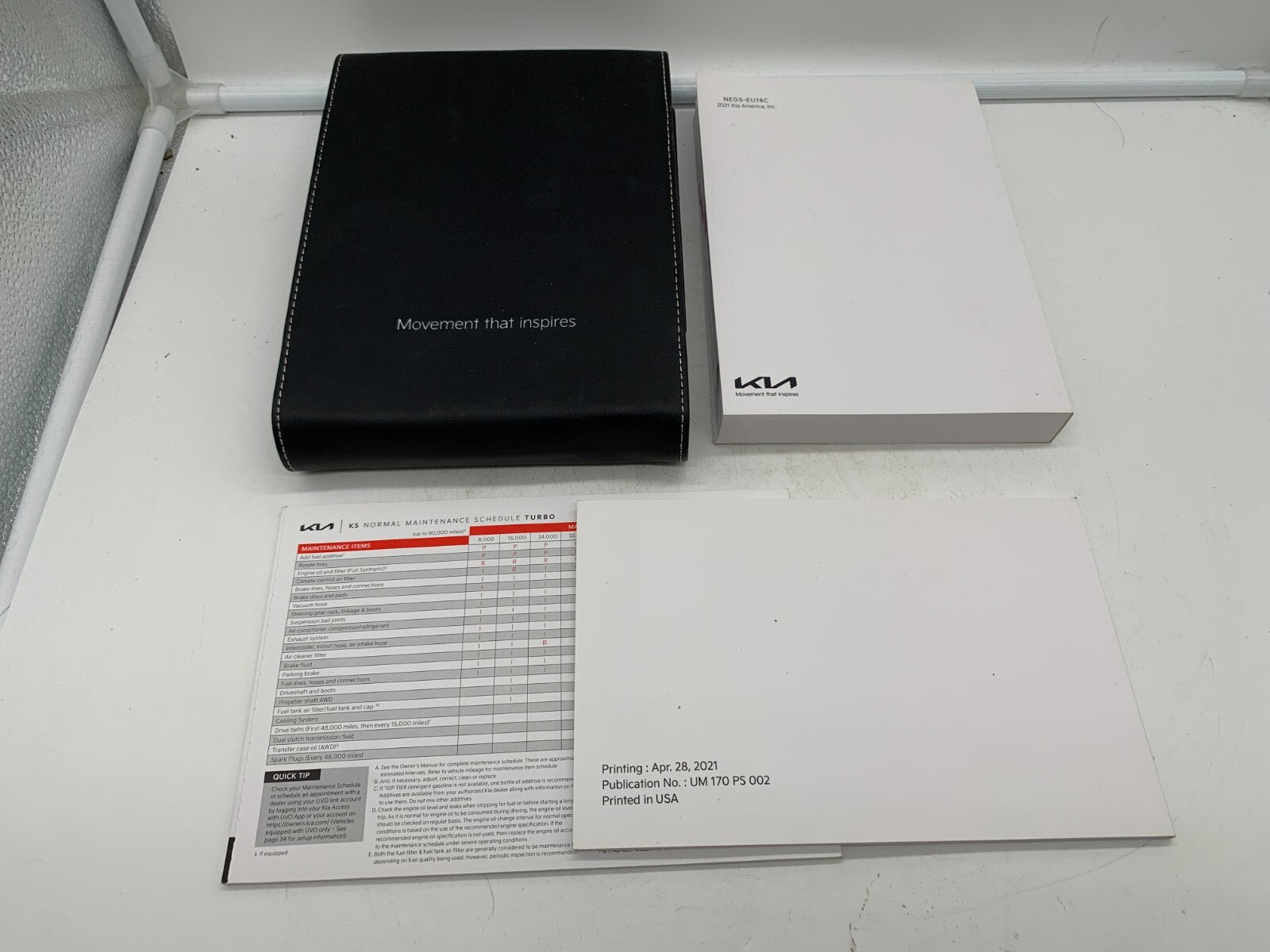 2022 Kia K5 Owners Manual Set with Case OEM D02B70009