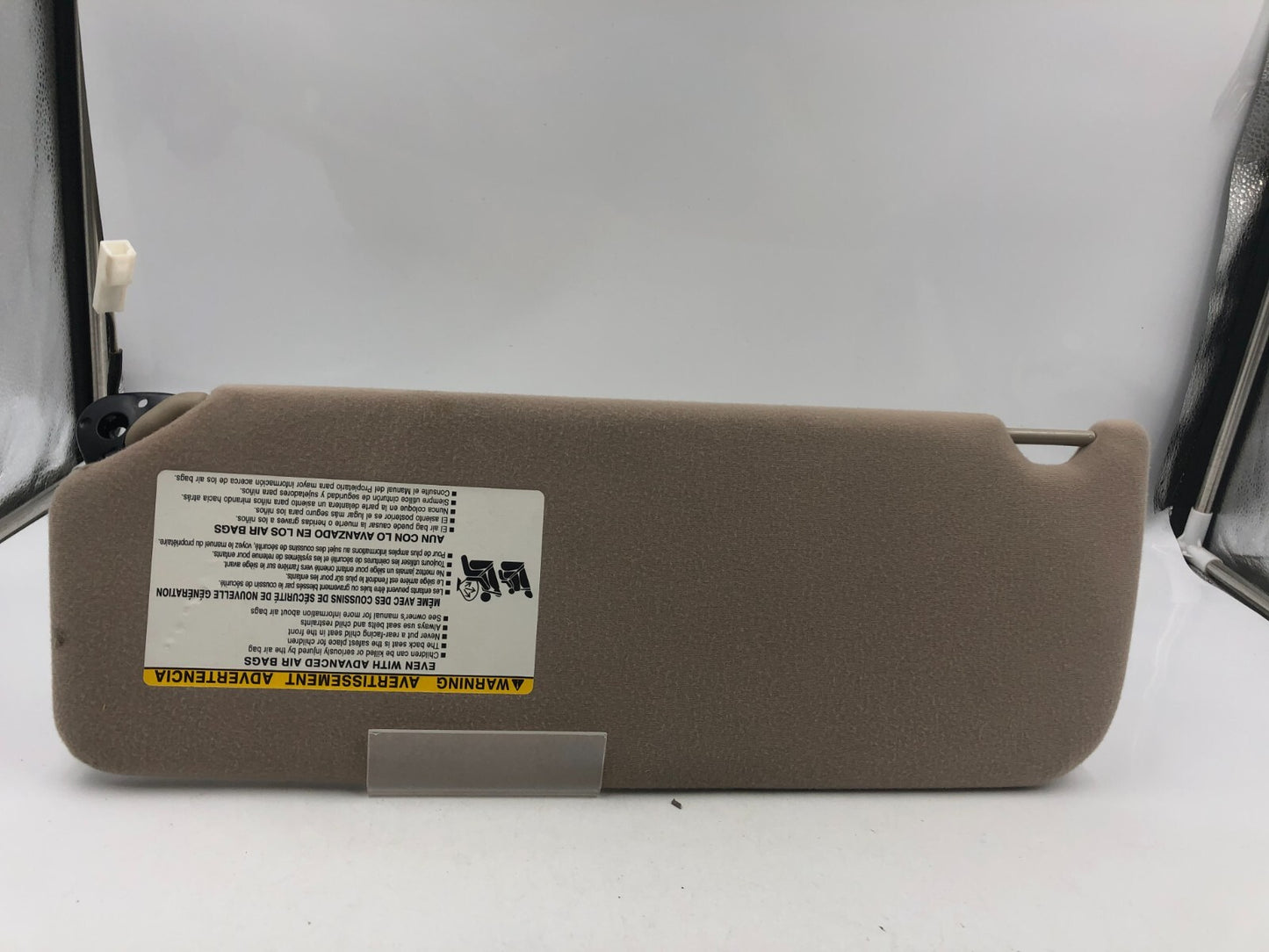 2005-2010 Toyota Sienna Passenger Sun Visor Tan Illuminated OEM D01B46081