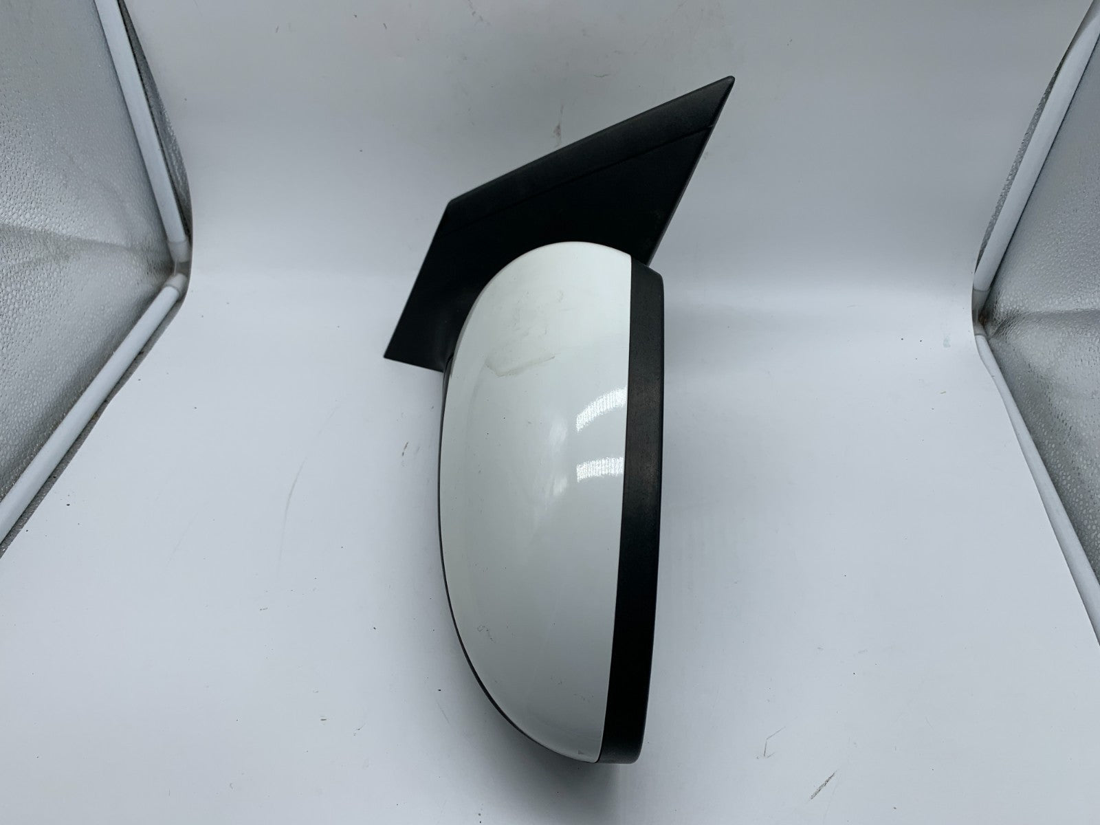2011-2016 Chevrolet Cruze Driver Side View Power Door Mirror White OEM D03B40002