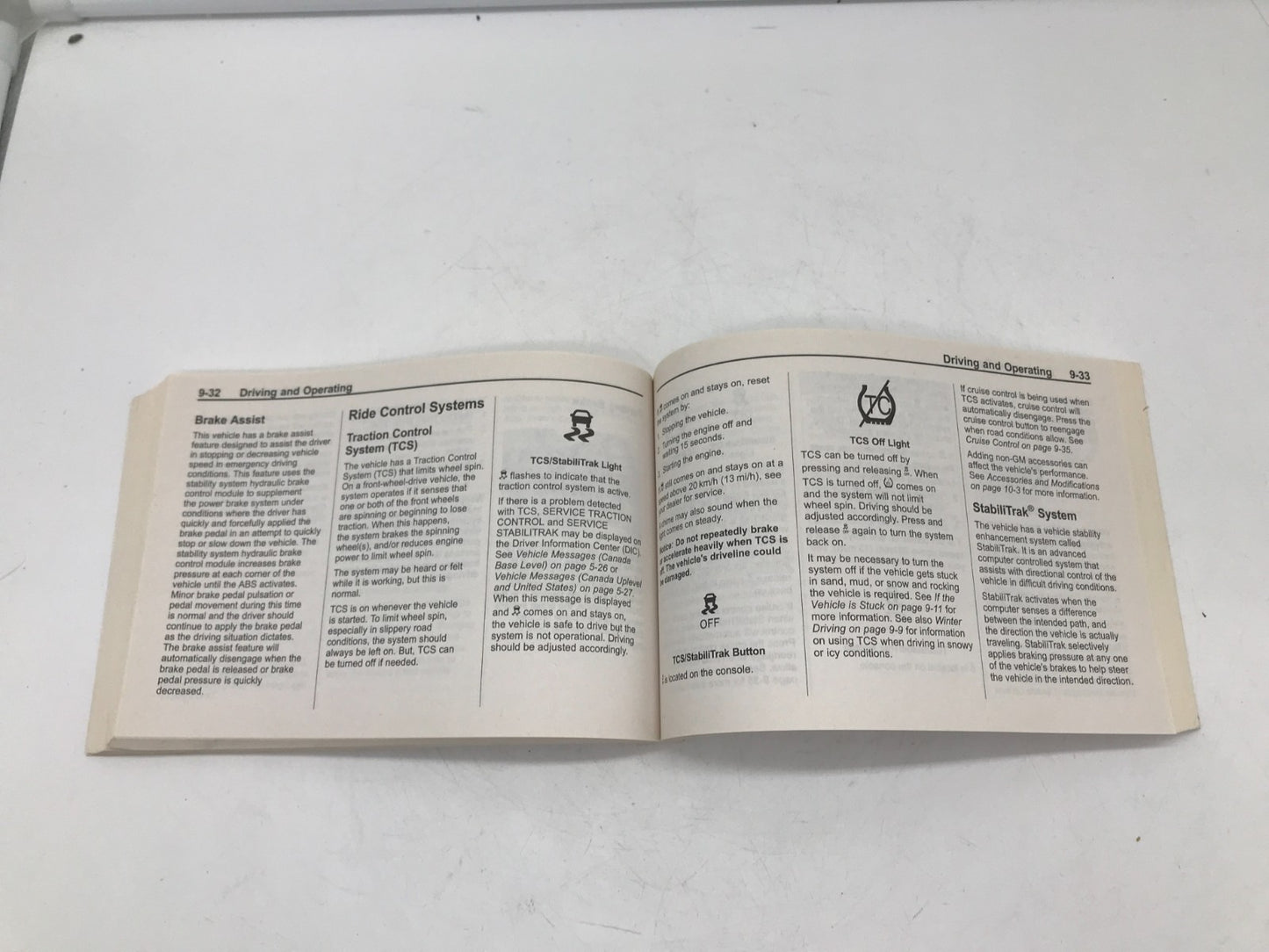 2011 Chevrolet Cruze Owners Manual OEM C03B32009