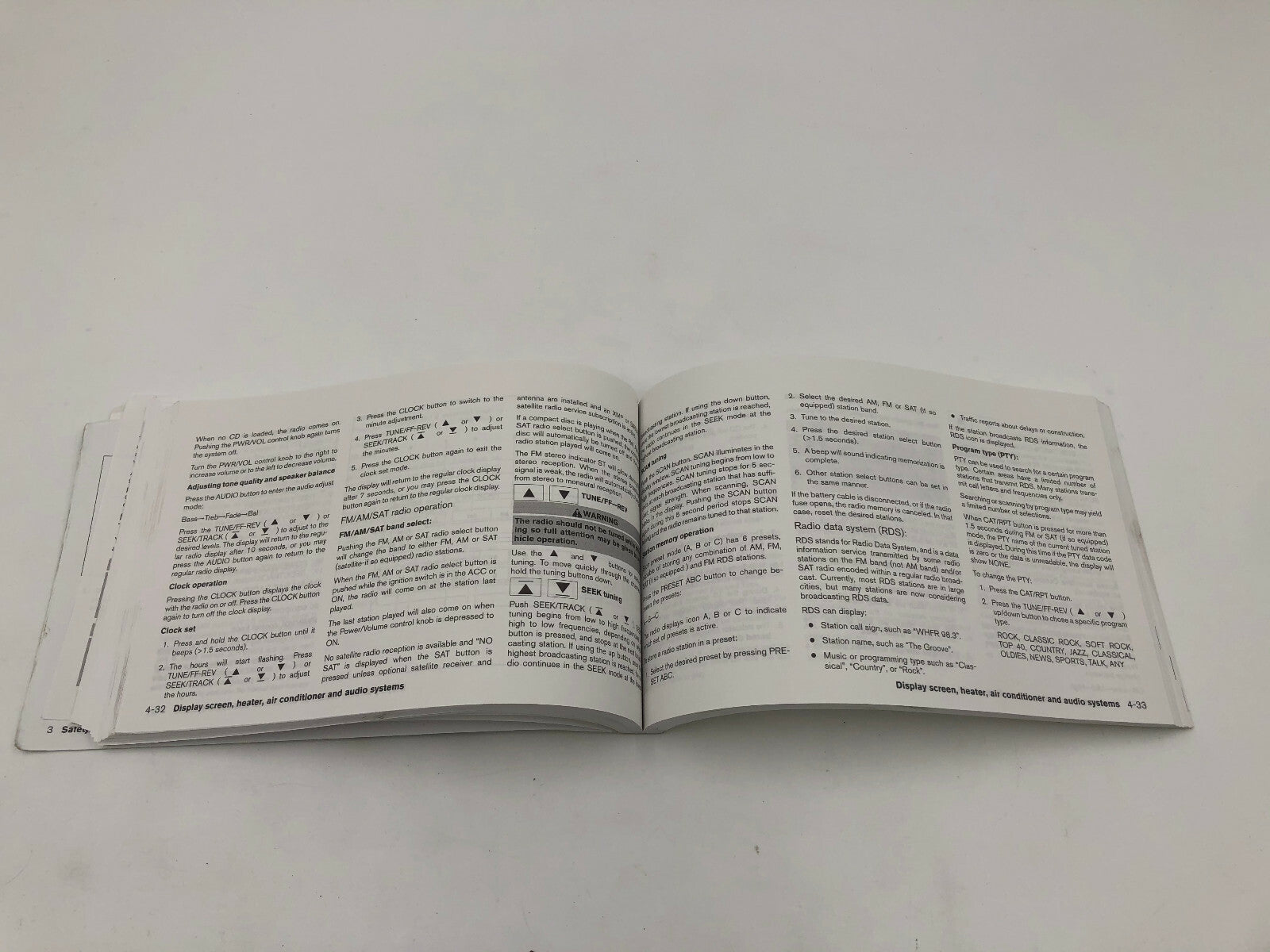 2005 Nissan Altima Owners Manual Set with Case OEM E01B05052