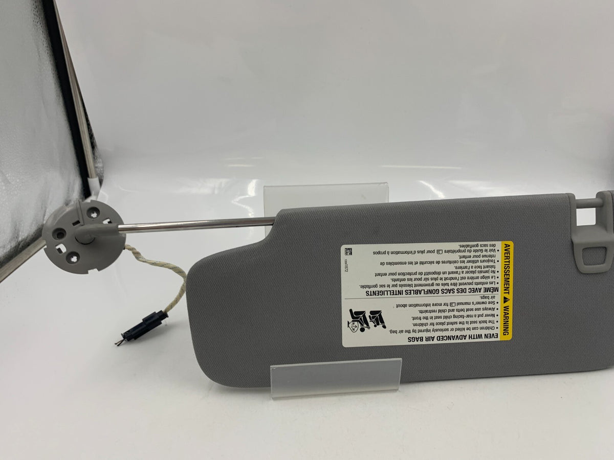 2018-2019 Chevrolet Equinox Passenger Sun Visor Gray Illumin C03B36023