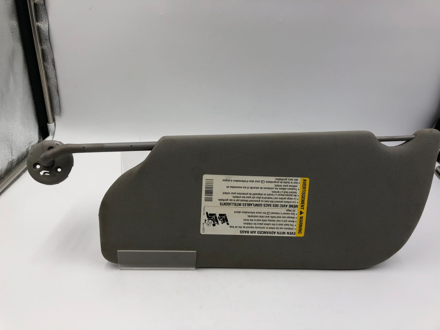2005-2009 Chevrolet Uplander Passenger Sun Visor Gray OEM C04B66002