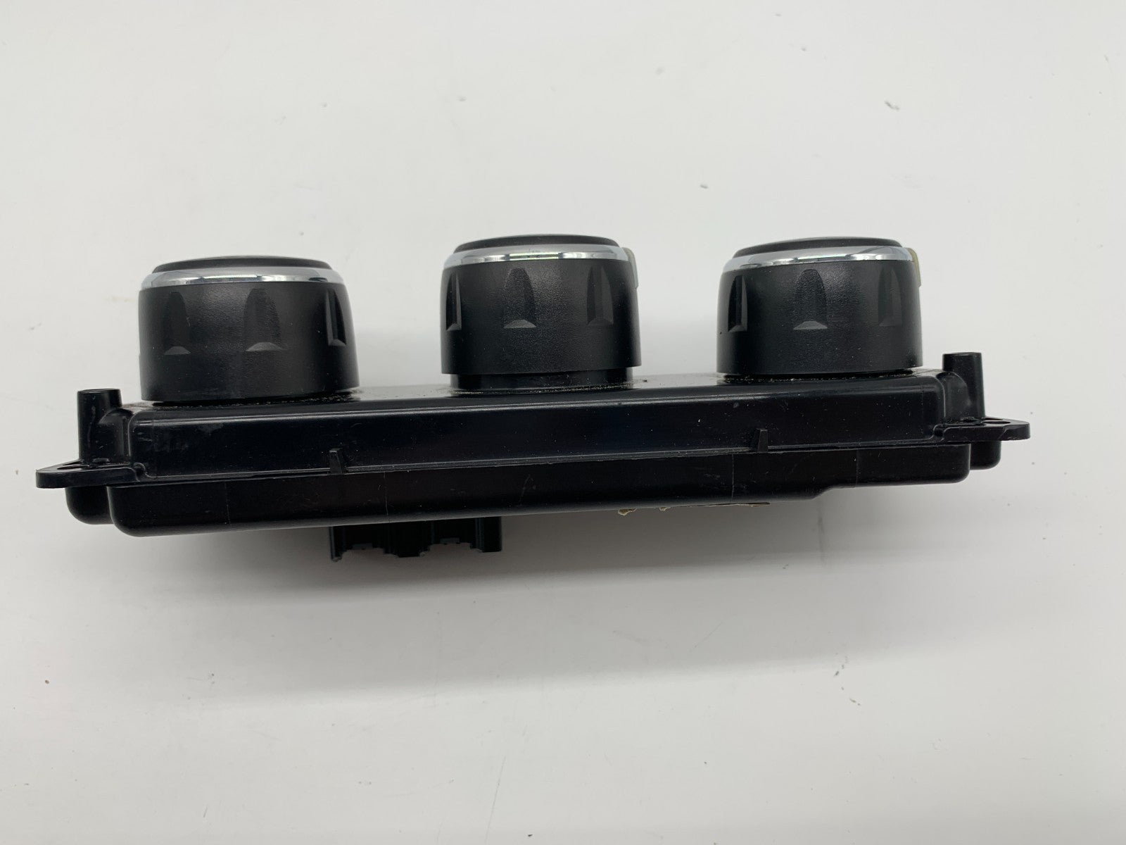 2011-2014 Chrysler 200 AC Heater Climate Control Unit OEM C03B66017