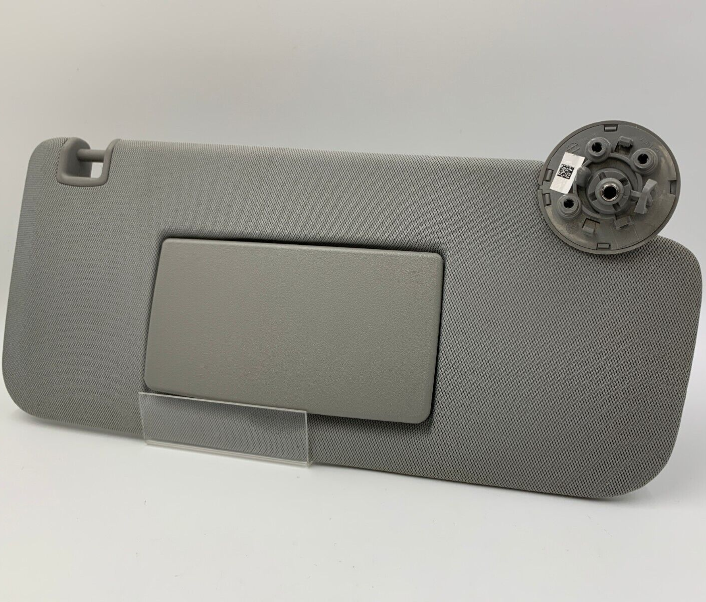 2017-2021 Chevrolet Trax Passenger Sun Visor Gray OEM C04B46045