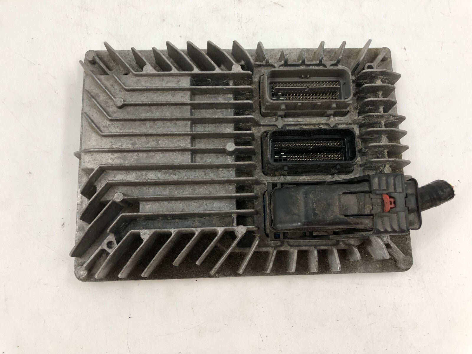 2013-2016 GMC Terrain Engine Control Module ECU ECM OEM D02B58004