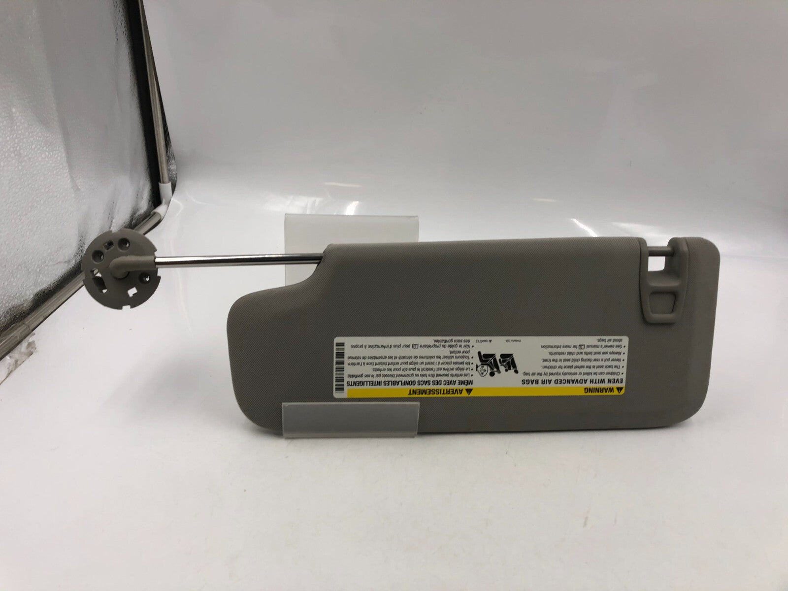 2004-2012 Chevrolet Malibu Passenger Sun Visor Gray OEM D03B30062