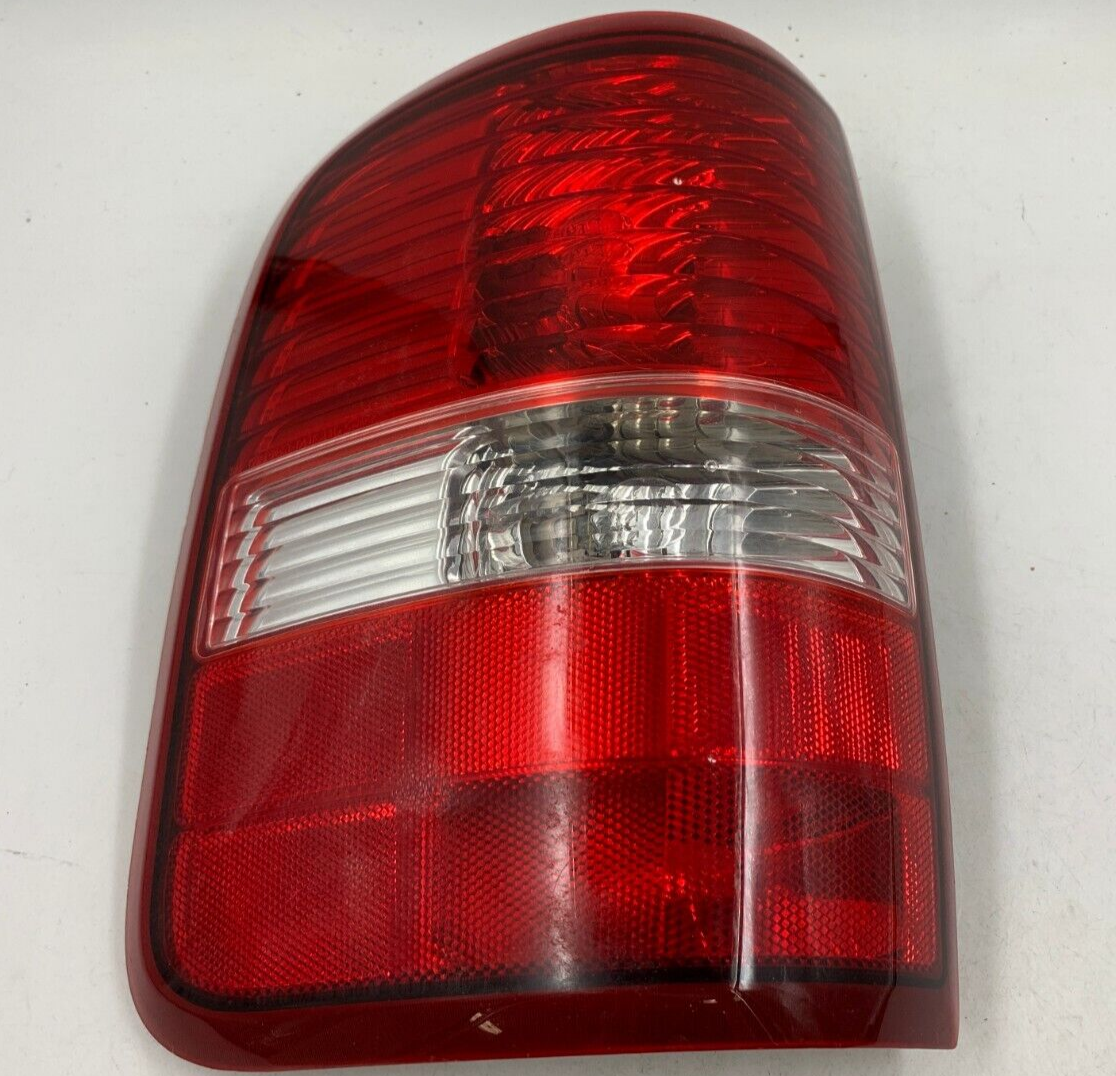 2004-2008 Ford F150 Passenger Side Tail Light Taillight OEM C01B27005