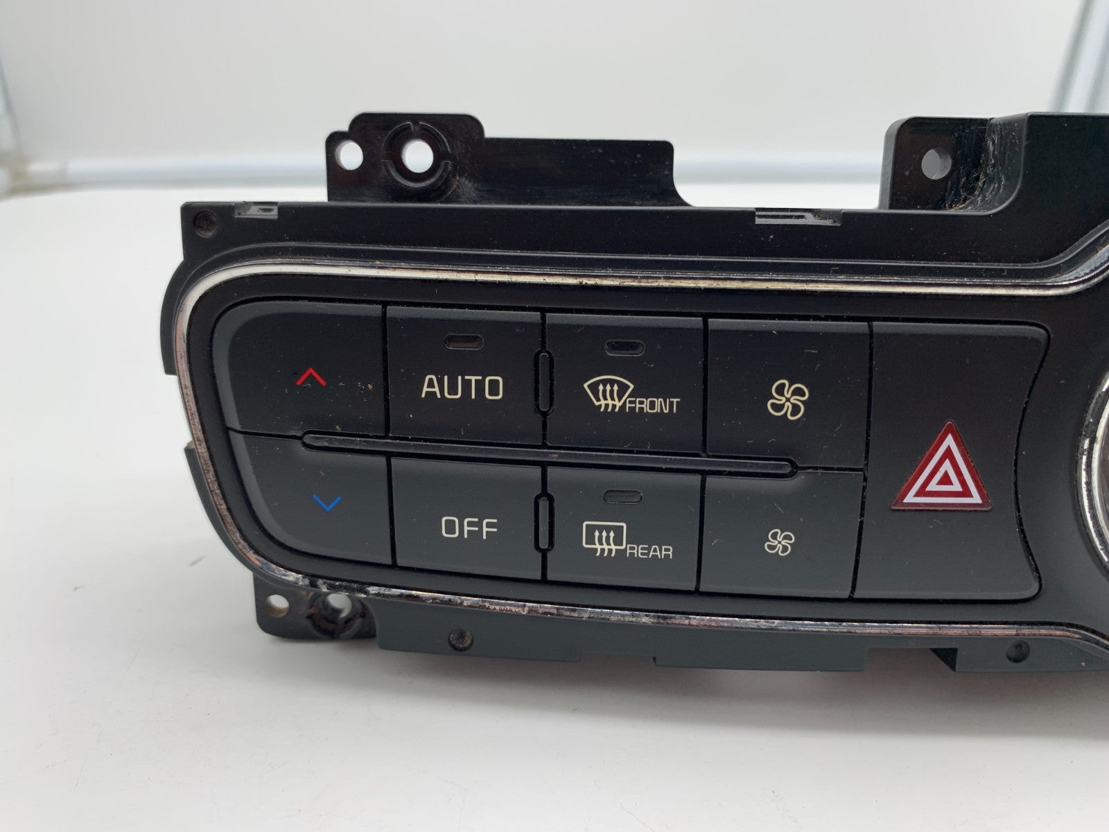 2014-2016 Kia Cadenza AC Heater Climate Control Unit OEM