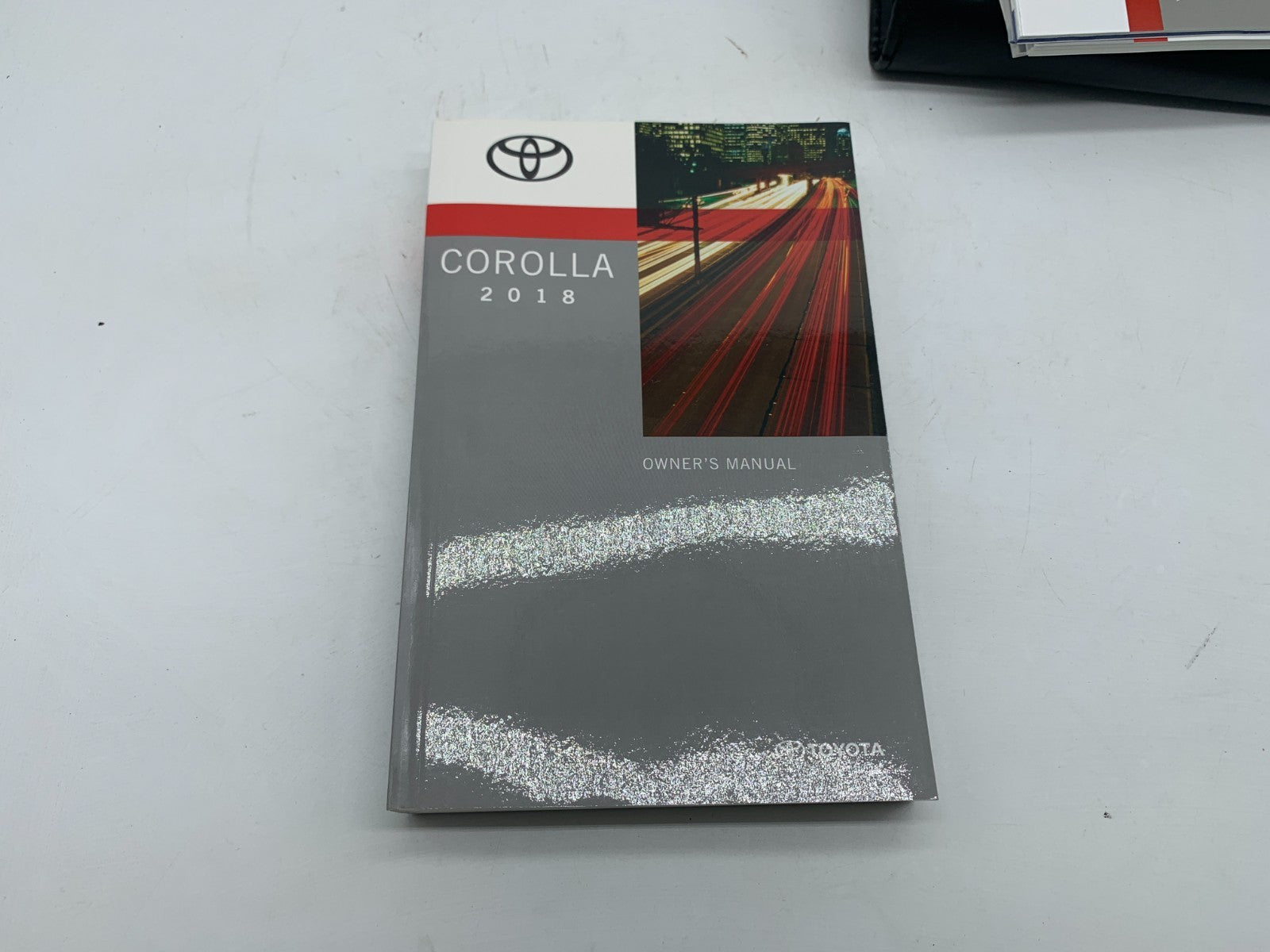 2018 Toyota Corolla Corolla Owners Manual Set with Case OEM C02B31006
