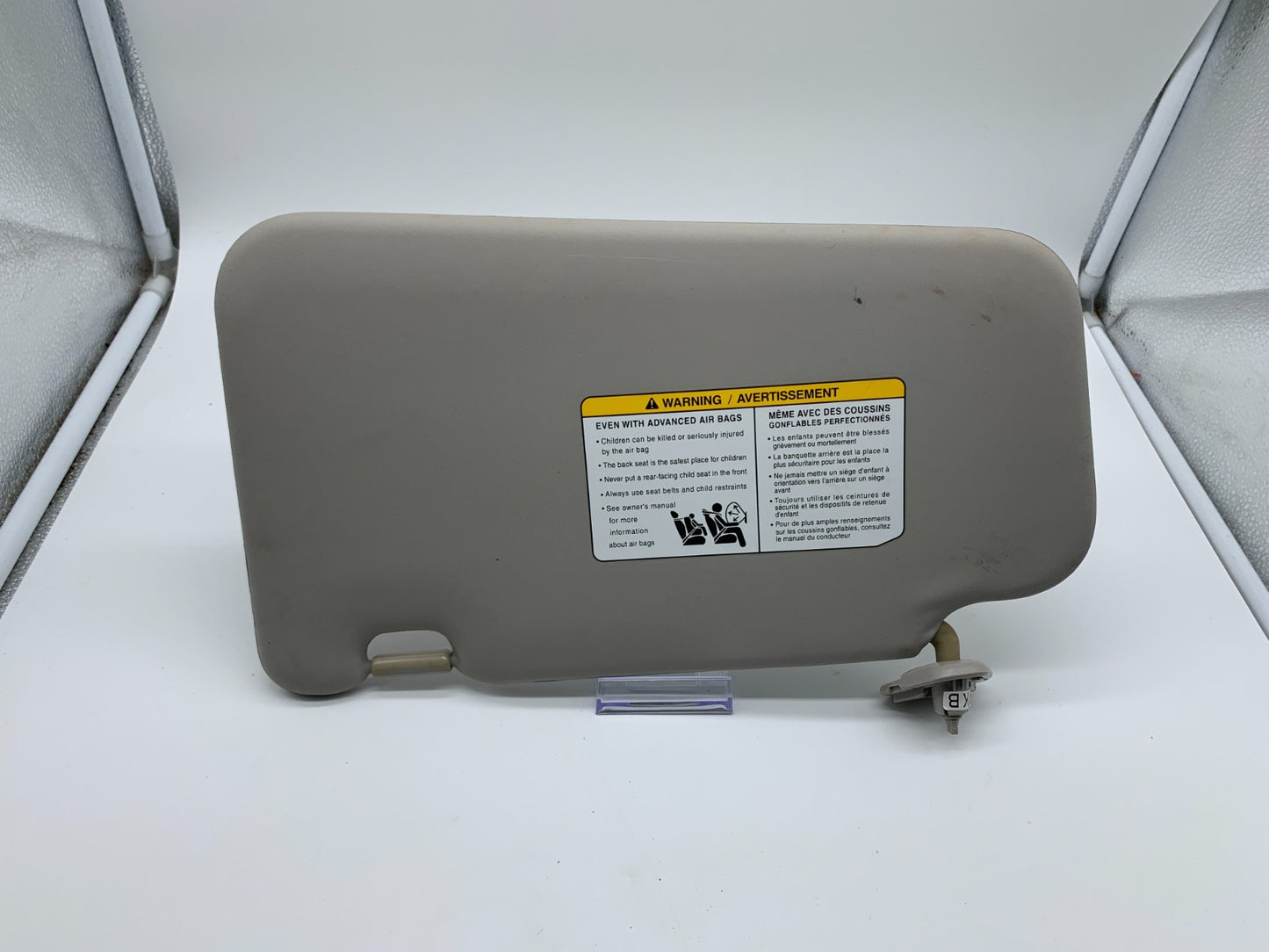 2011-2013 Nissan Juke Passenger Sun Visor Gray OEM B01B54007