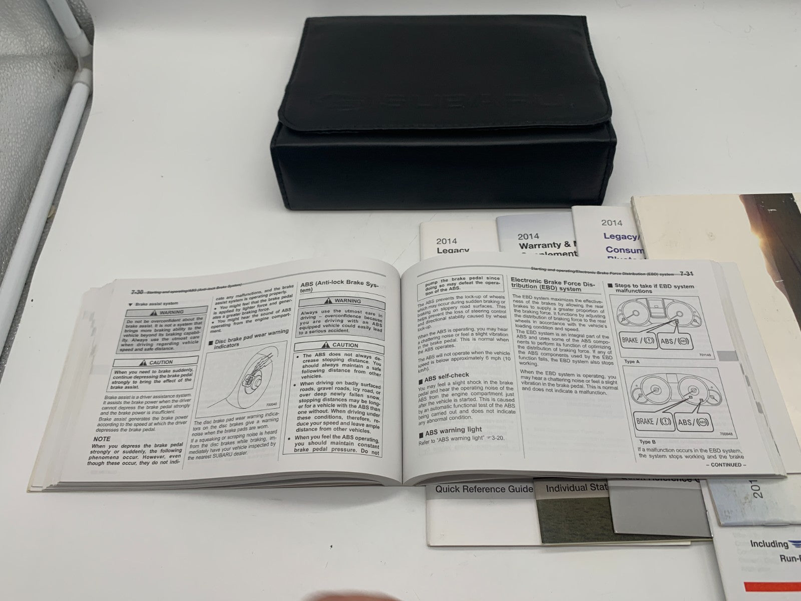 2014 Subaru Legacy Outback Owners Manual Set with Case OEM A02B50024