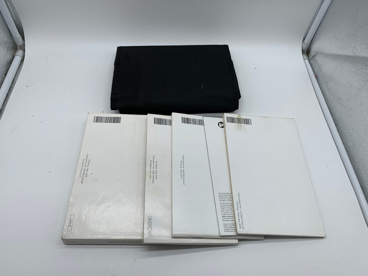 2020 Nissan Altima Sedan Owners Manual Set with Case OEM R01B30015