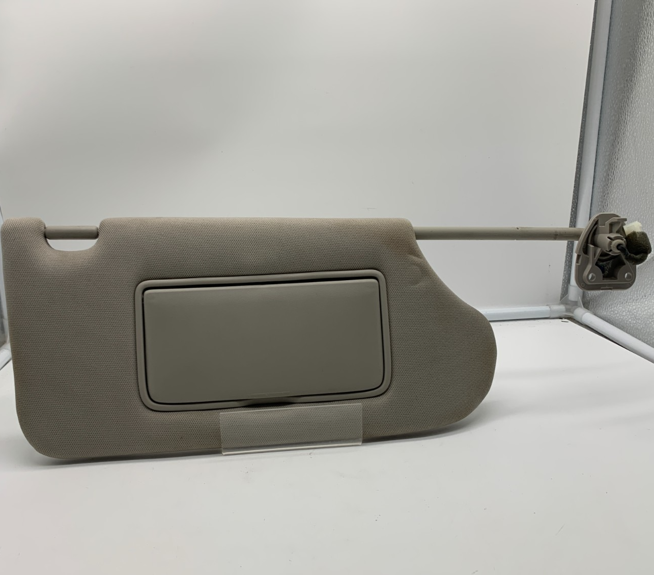 2013-2019 Nissan Altima Passenger Sun Visor Gray Illumination OEM C01B40031