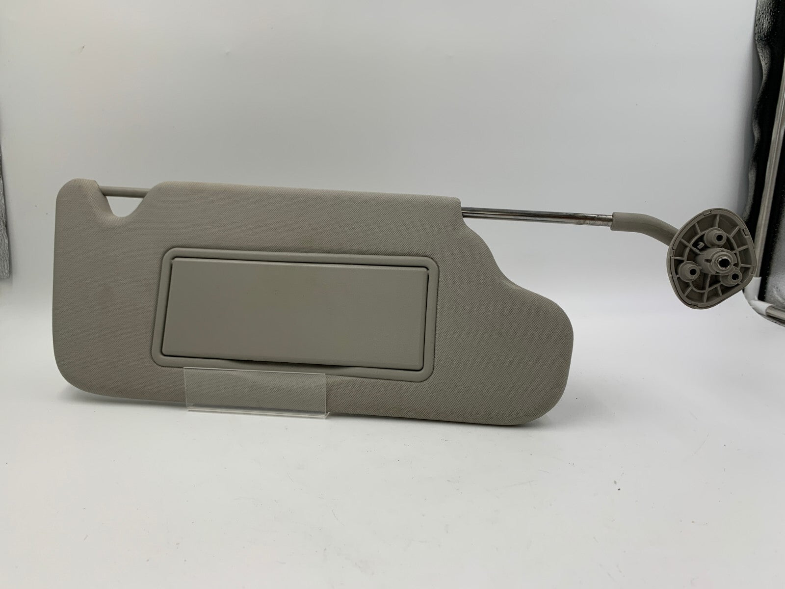 2006-2016 Chevrolet Impala Passenger Sun Visor Gray OEM E01B01064