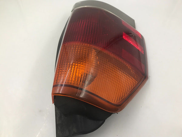 2002-2009 GMC Envoy XL Passenger Side Taillight Tail Light OEM B04B50041