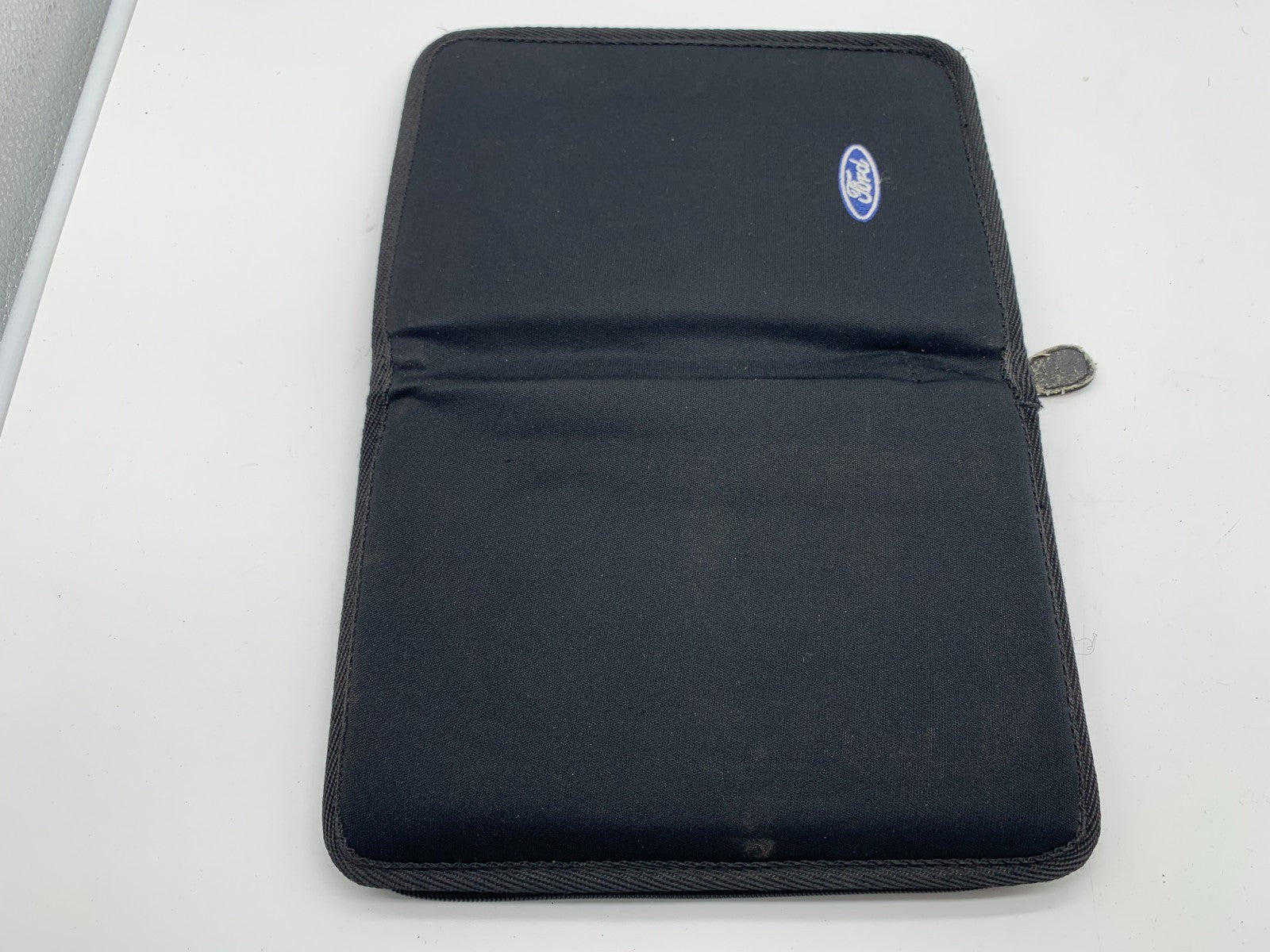 2006 Ford Explorer Owners Manual Set with Case OEM B03B24018