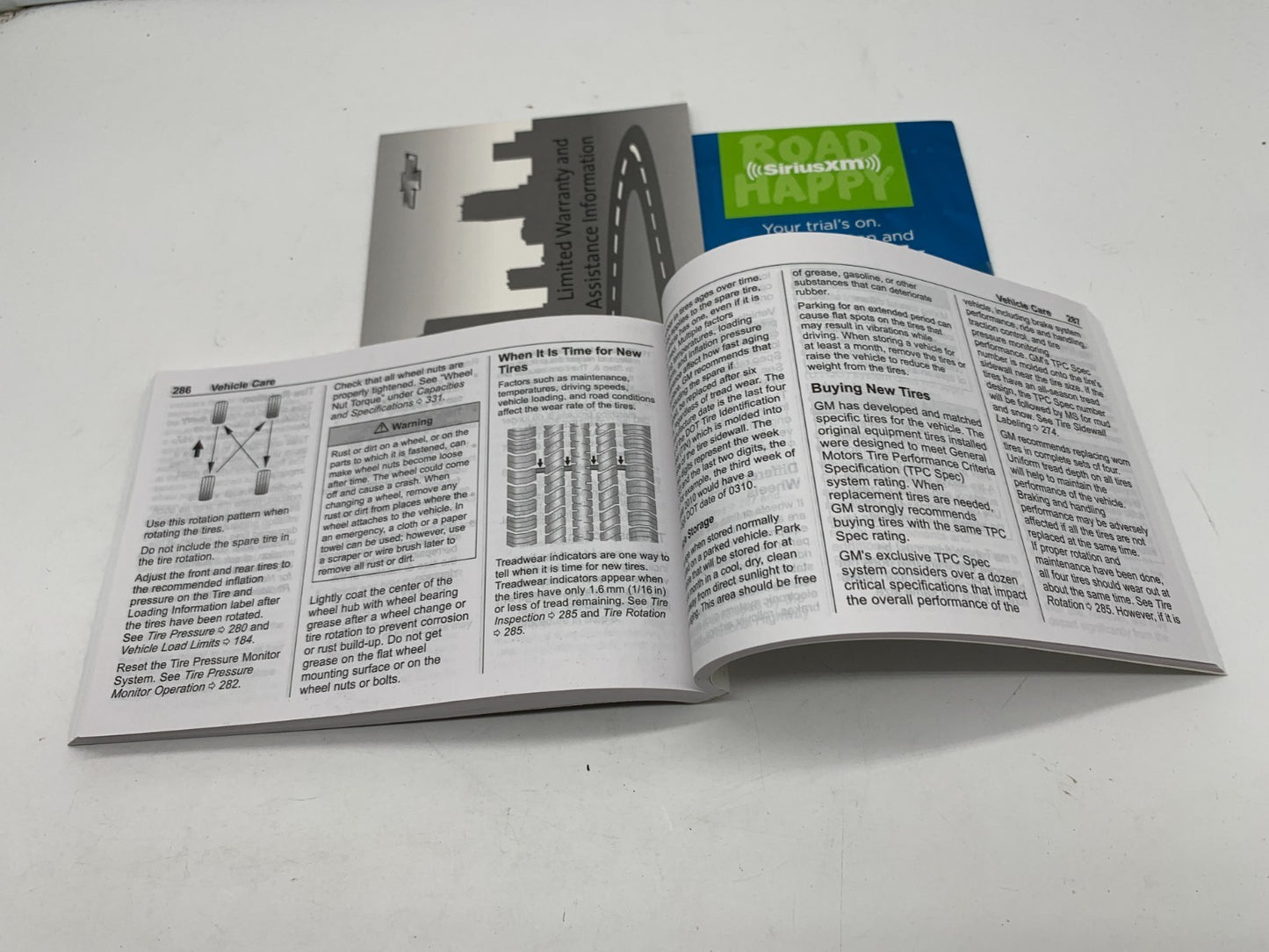 2019 Chevrolet Trax Owners Manual Set OEM A02B44043