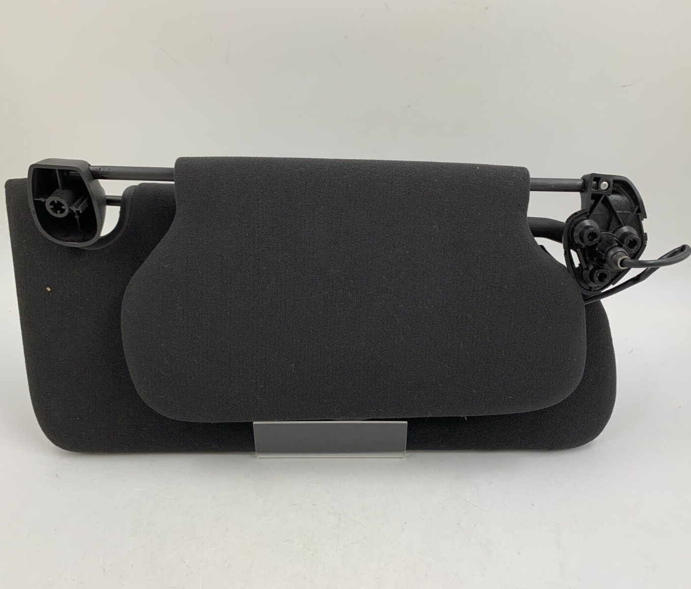 2006-2007 Cadillac DTS Passenger Sun Visor Black Illuminated OEM B01B27083