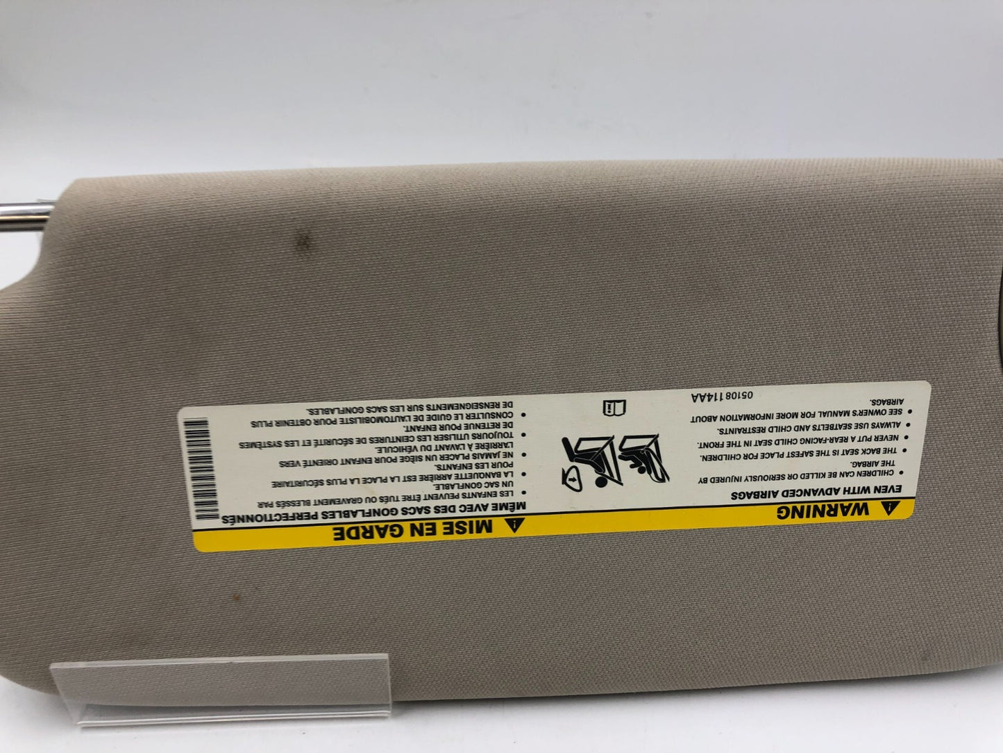 2011-2013 Jeep Grand Cherokee Passenger Sun Visor Gray Illuminated OEM C03B67012