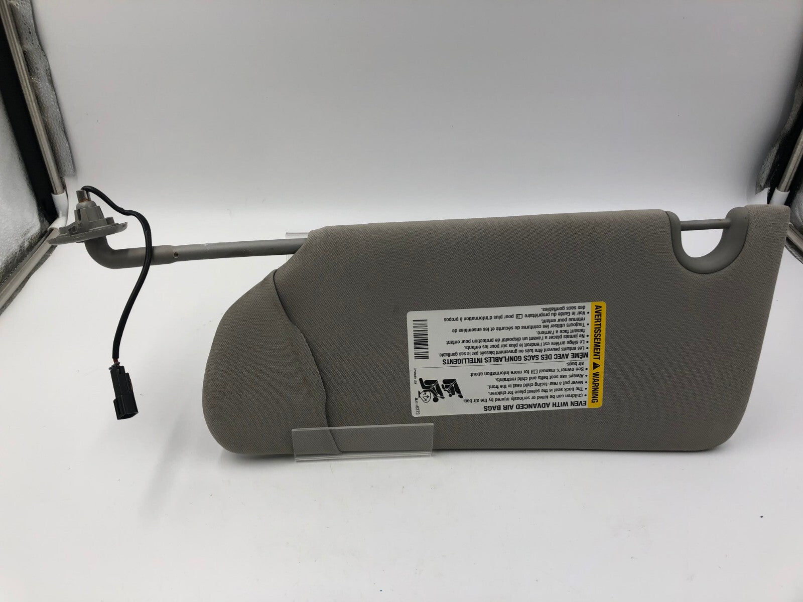 2006-2011 Buick Lucerne Passenger Sun Visor Gray Illuminated OEM A03B18074