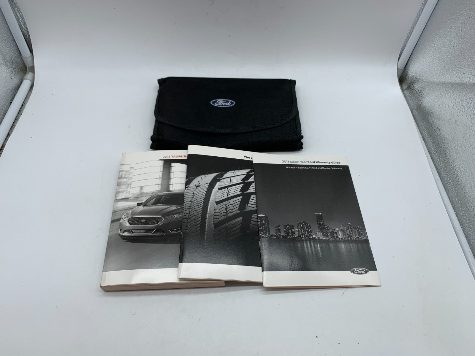 2013 Ford Taurus Owners Manual Set with Case OEM A01B50002
