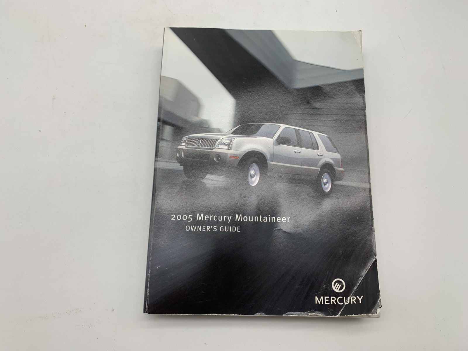 2005 Mercury Mountaineer Owners Manual Set with Case OEM B03B20036