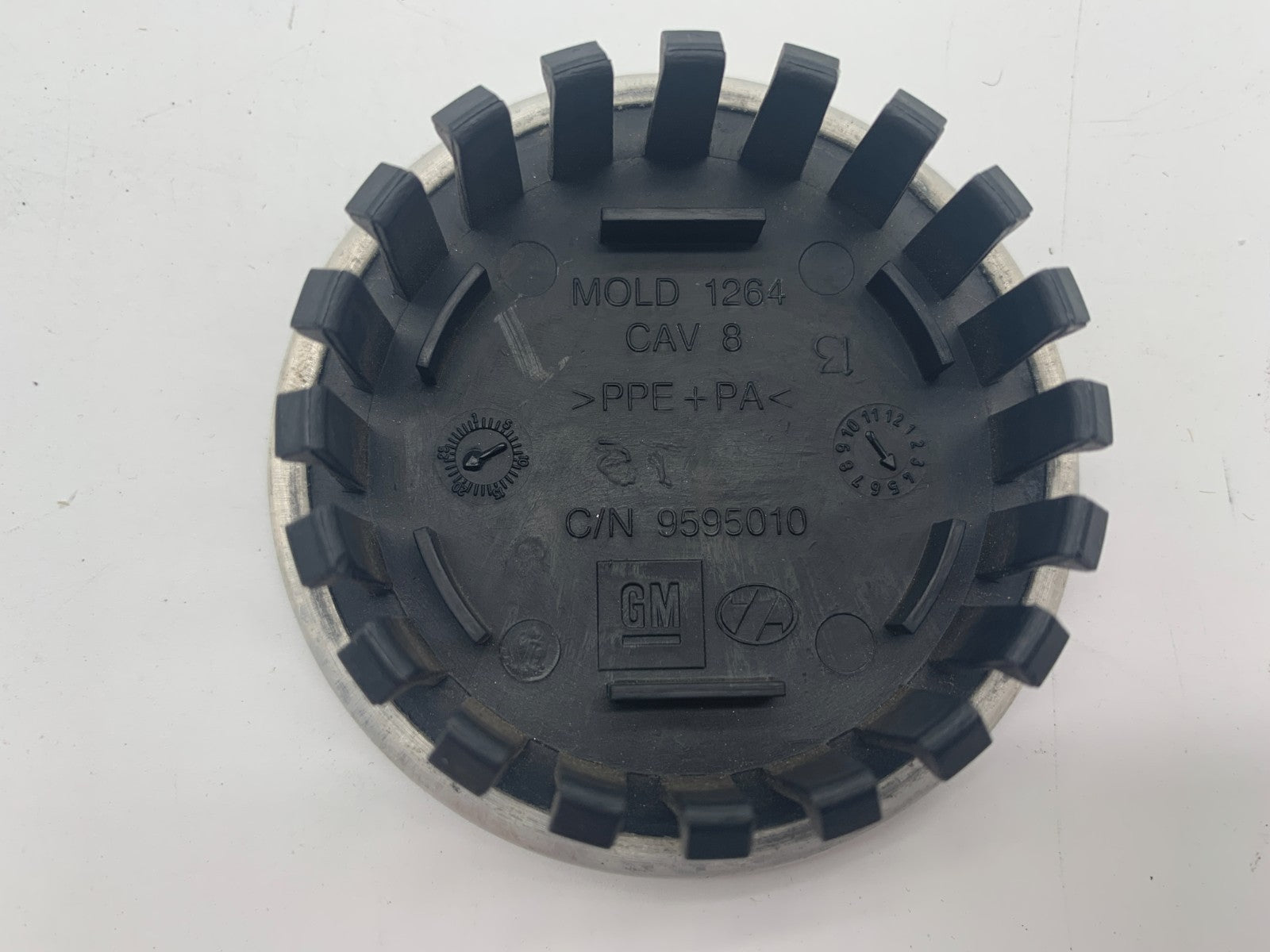 Chevrolet Rim Wheel Center Cap Set Chrome OEM C03B07053