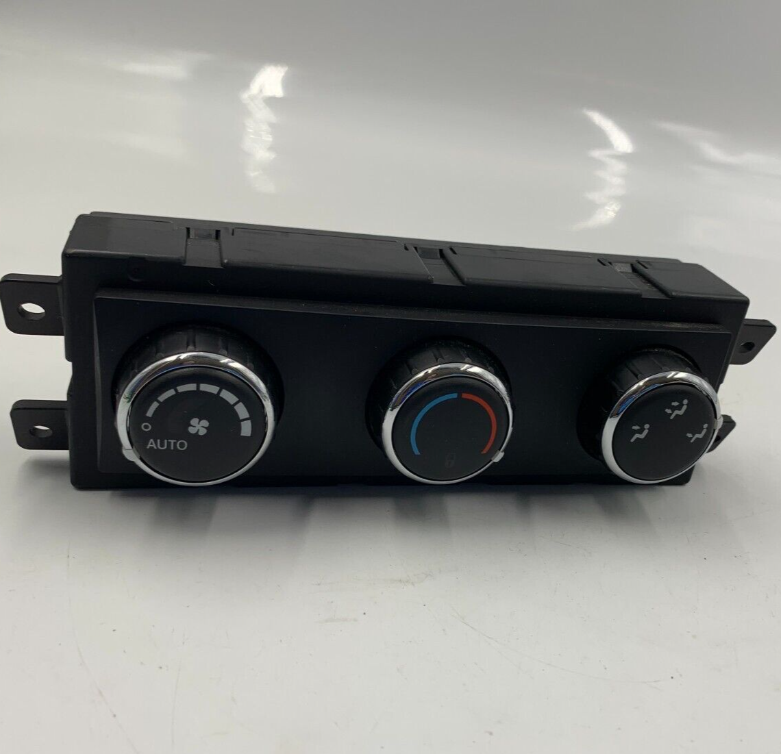 2012-2016 Chrysler Town & Country AC Heater Climate Control Unit OEM E02B15056