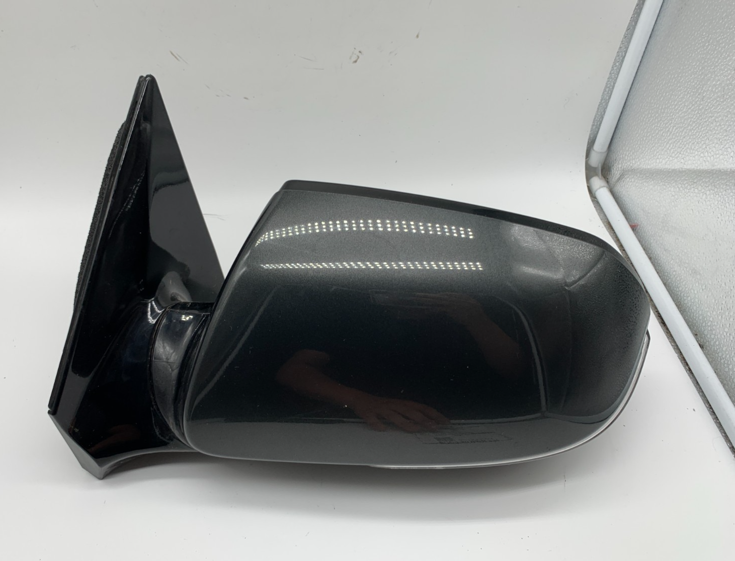 2013-2016 Hyundai Santa Fe Driver Side View Power Door Mirror Gray OEM B03B54004