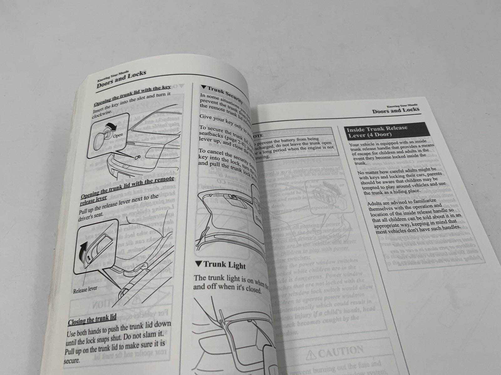 2007 Mazda 3 Owners Manual OEM E02B61004