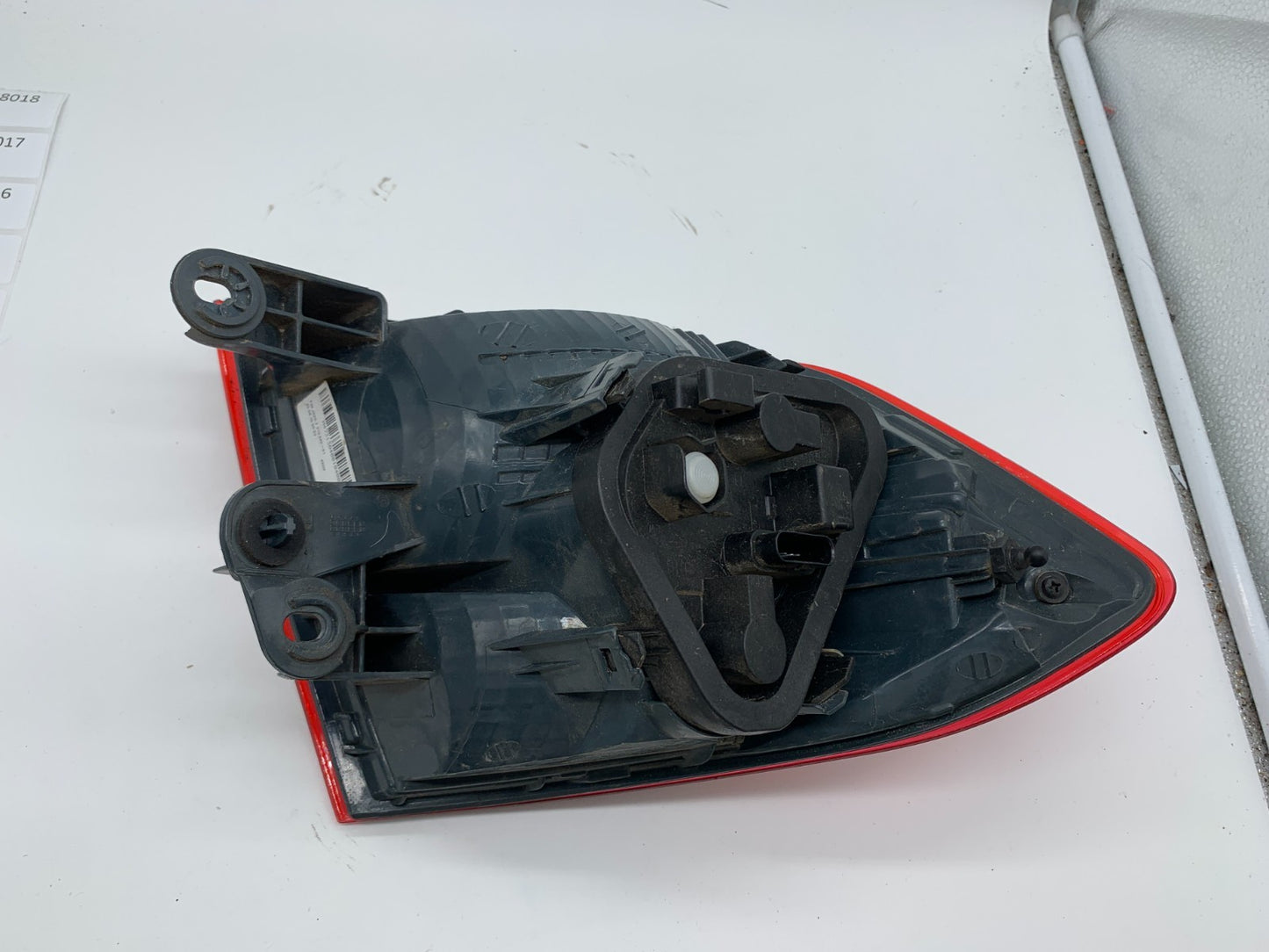 2012-2015 BMW 320 Passenger Side Tail Light Taillight OEM D02B68003